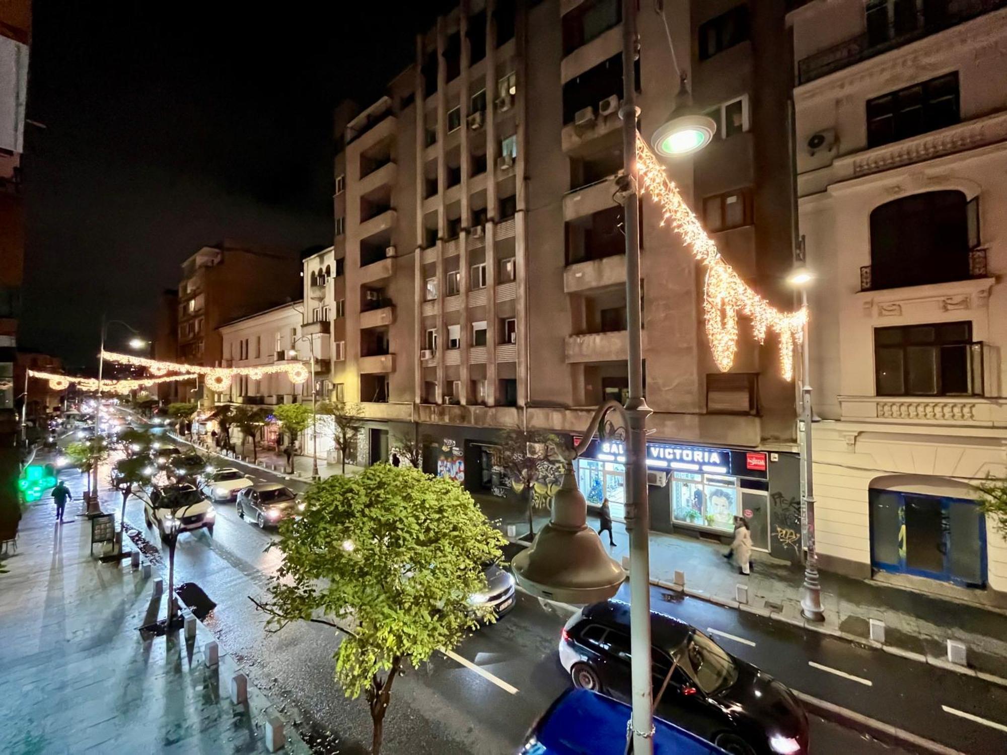 Cozy Apartment With Balcony บูคาเรสต์ ภายนอก รูปภาพ